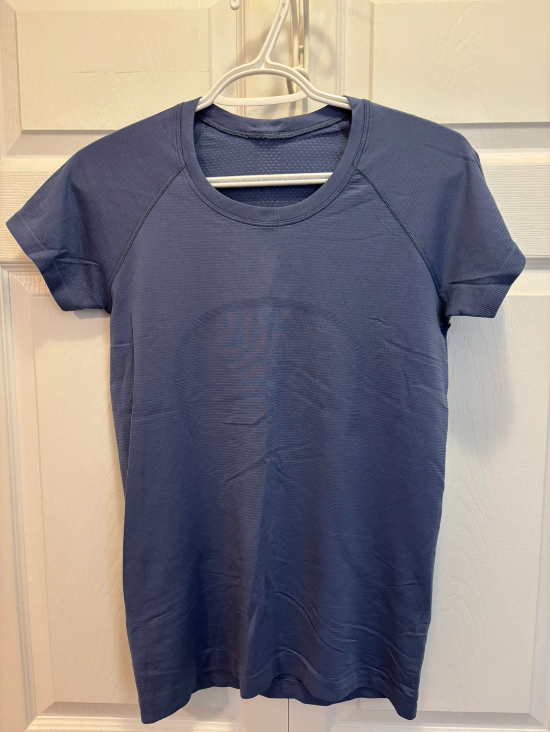 Lululemon Swiftly Tech Short Sleeve Shirt 2.0 - Size 8