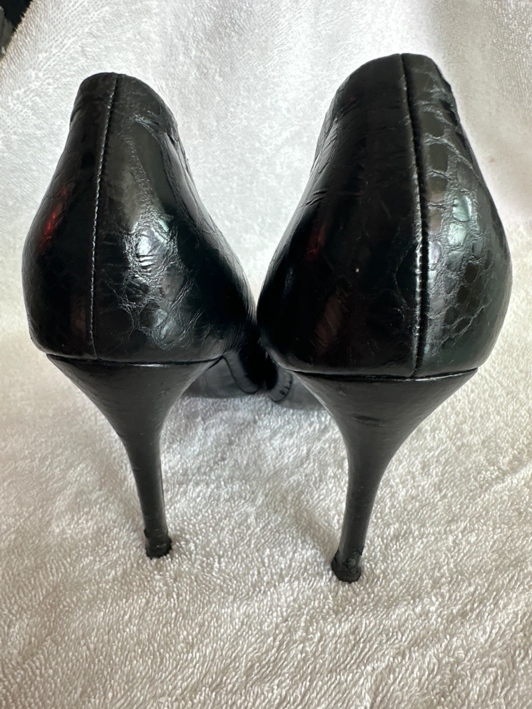 Black Snakeskin Pointed Toe Heels - photo 4