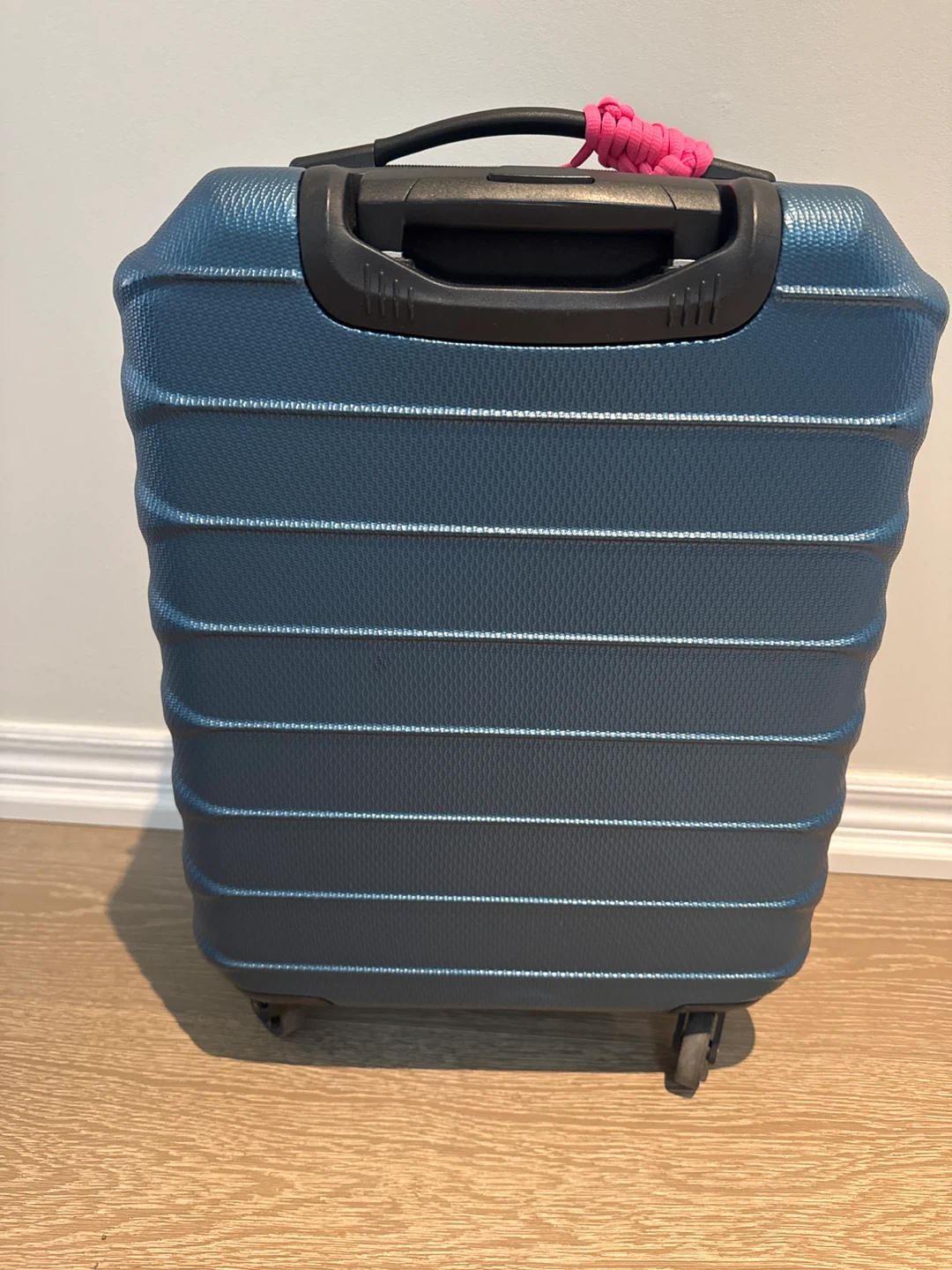 American Tourister Hardside Spinner Suitcase - photo 2