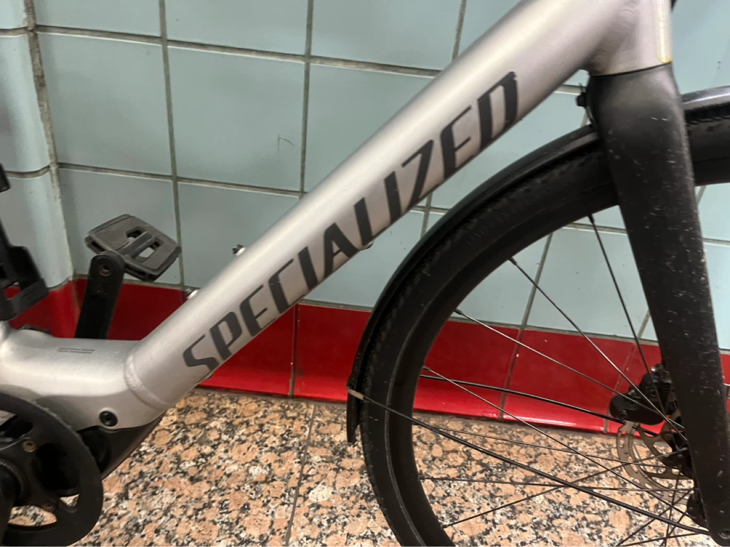 Specialized Turbo Como Electric Bike - photo 3