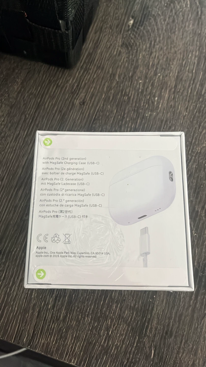 Apple AirPods Pro (2nd generation) with MagSafe Charging Case - photo 2