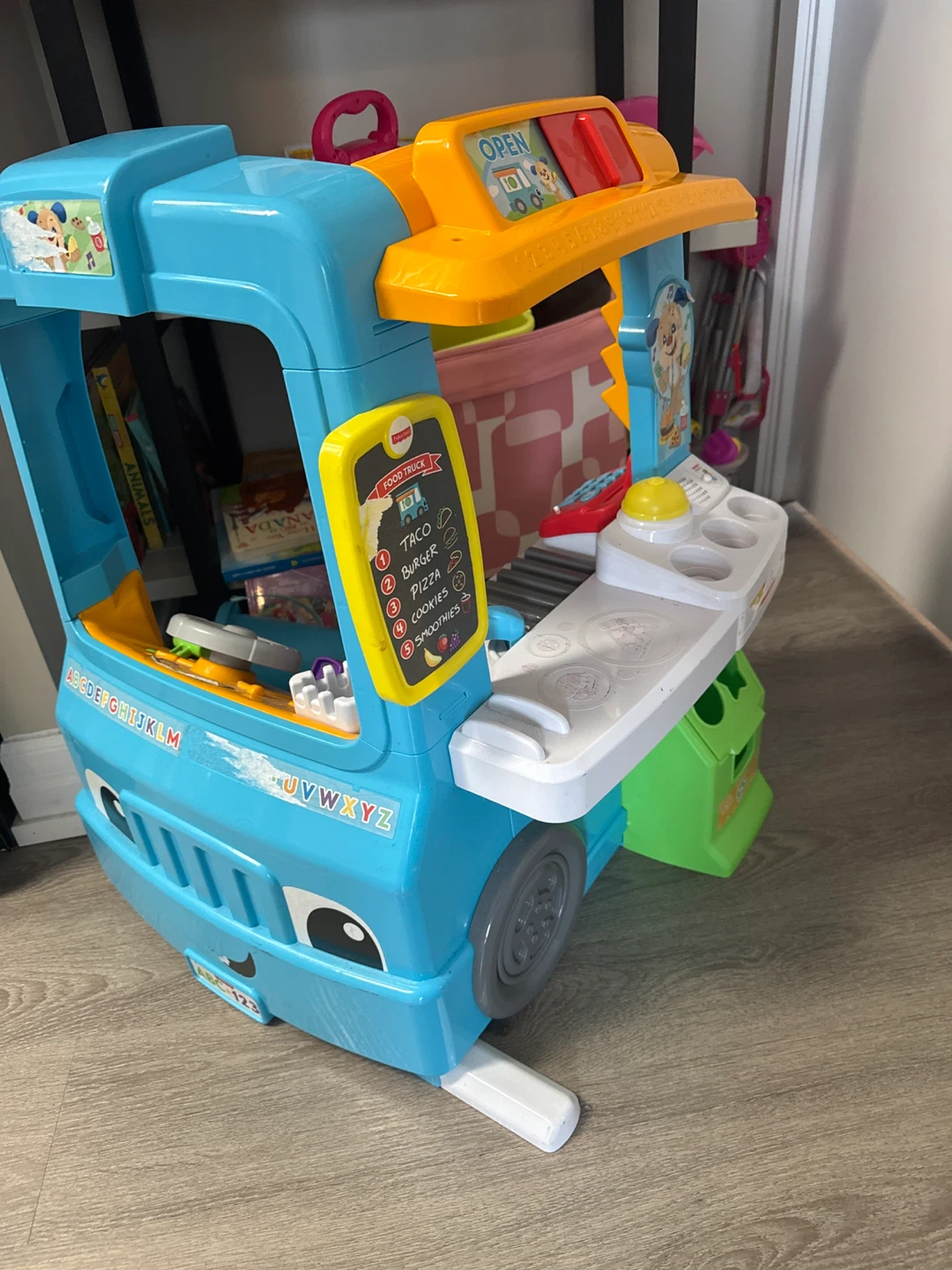Fisher-Price Laugh & Learn "Food Truck"