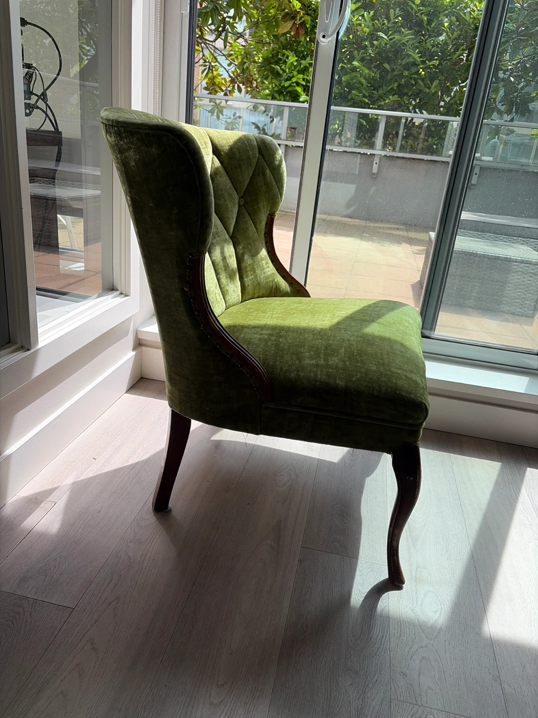 Vintage Velvet Accent Chair - Olive Green - photo 2