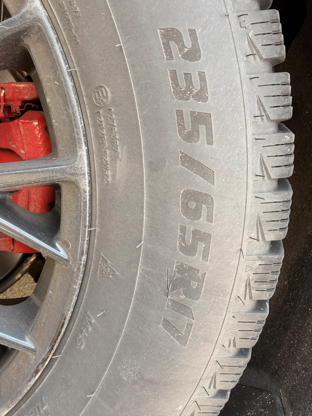 235/65R17 Winter Tires With Alloy - photo 4
