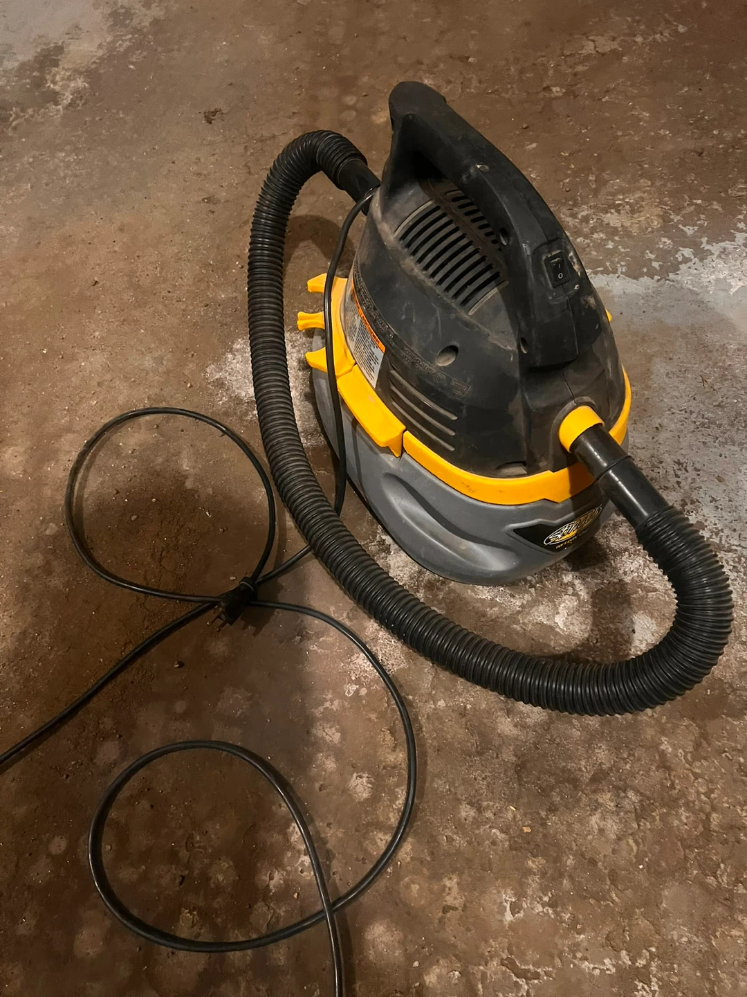 Stinger Wet/Dry Vacuum - photo 2