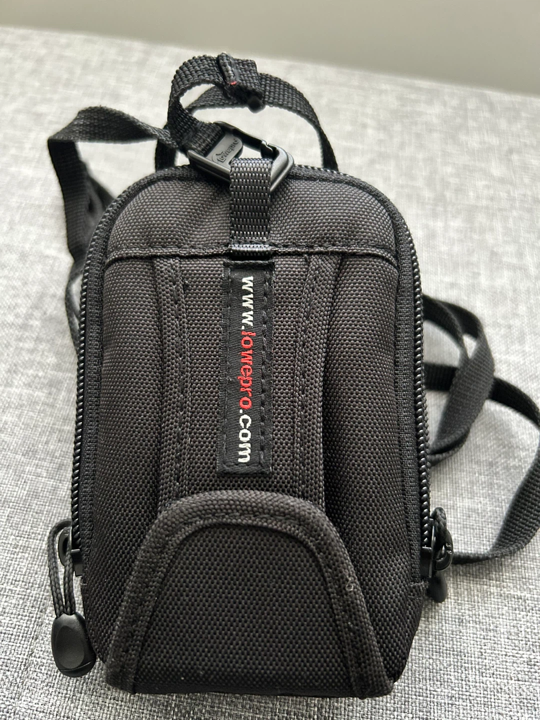 Lowepro Black Compact Camera Pouch Bag - photo 3