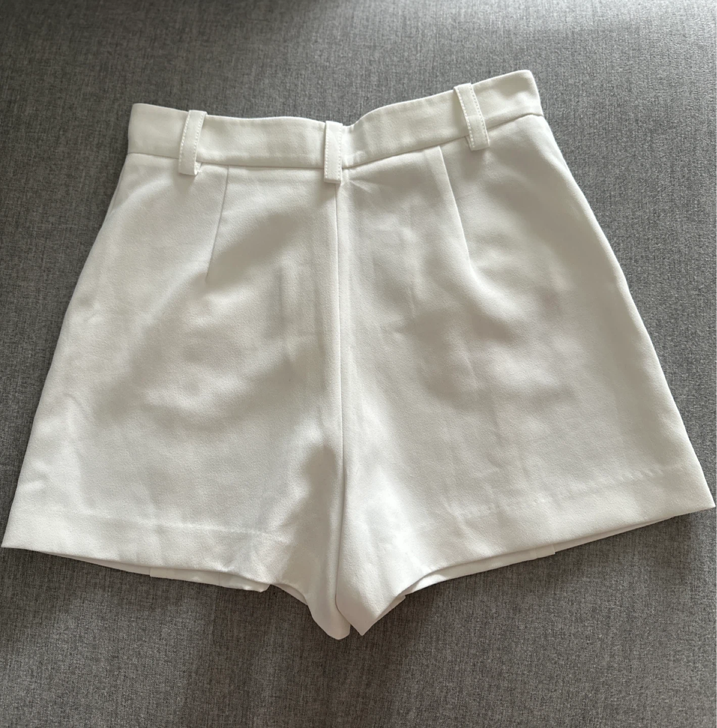White Zara shorts - photo 2