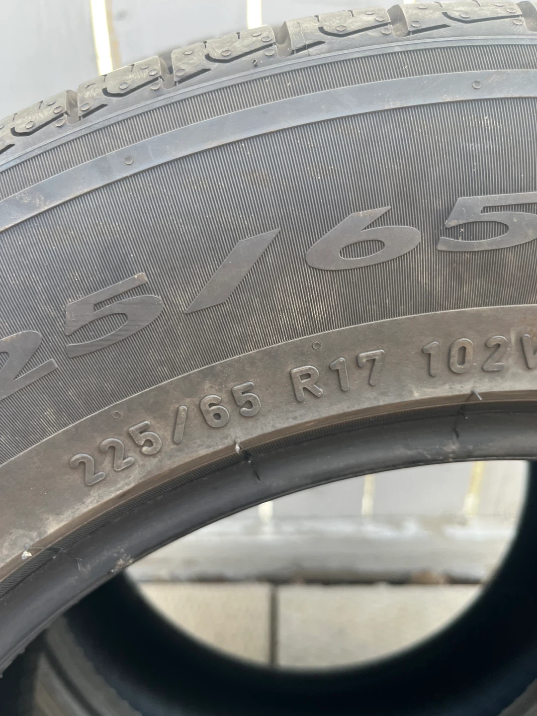 225 -6 5 - 17 Pirelli all season tires - photo 3