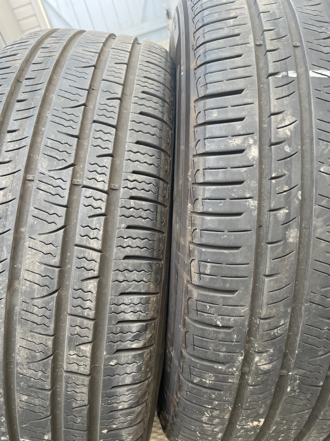 225 -6 5 - 17 Pirelli all season tires