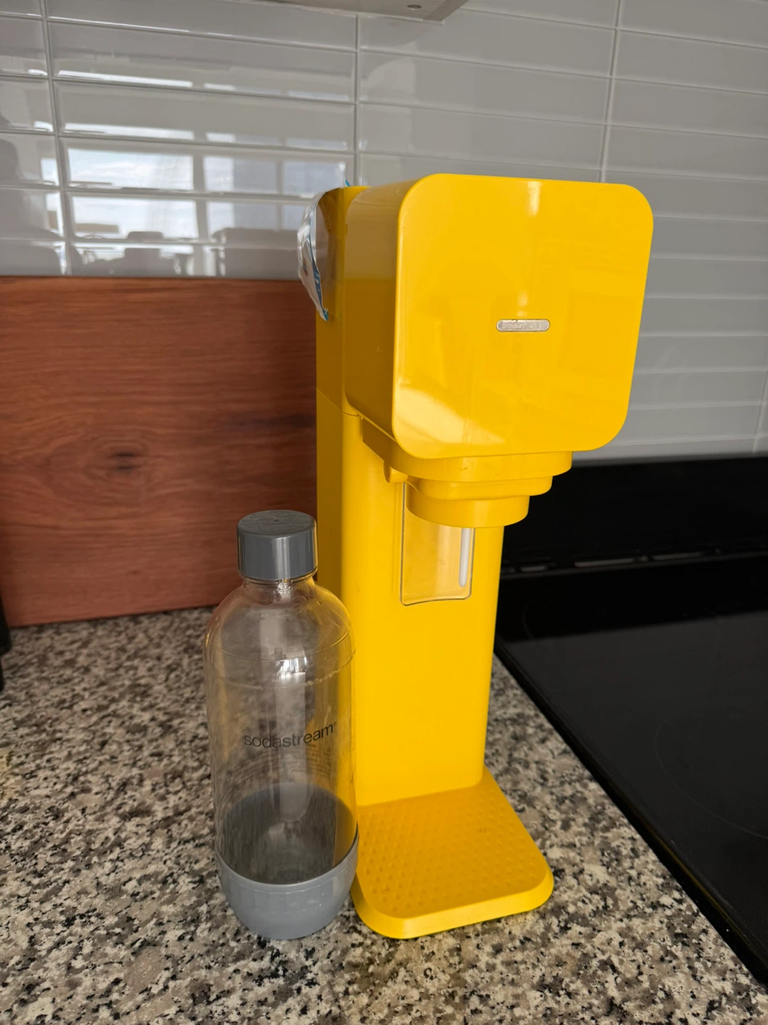 SodaStream PLAY Sparkling Water Maker - Yellow