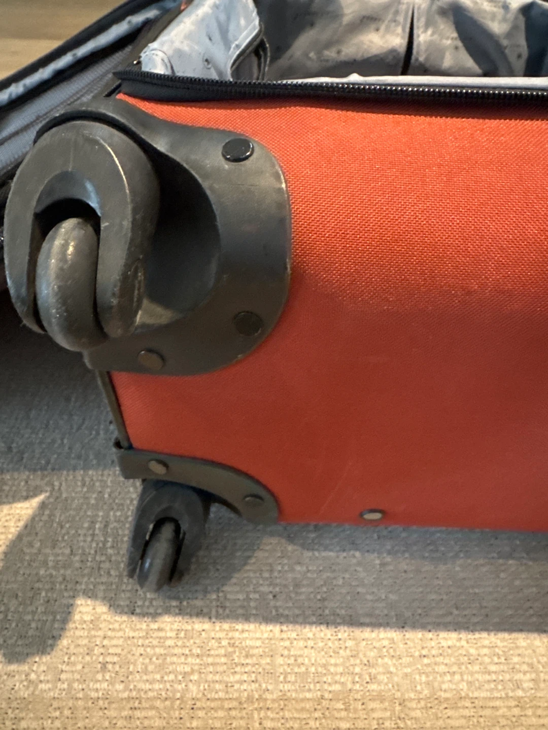 Air Canada Red Rolling Suitcase - photo 4