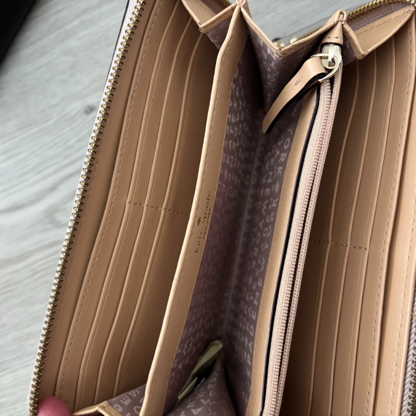 Kate Spade Taupe Zip Around Bifold Wallet - photo 4