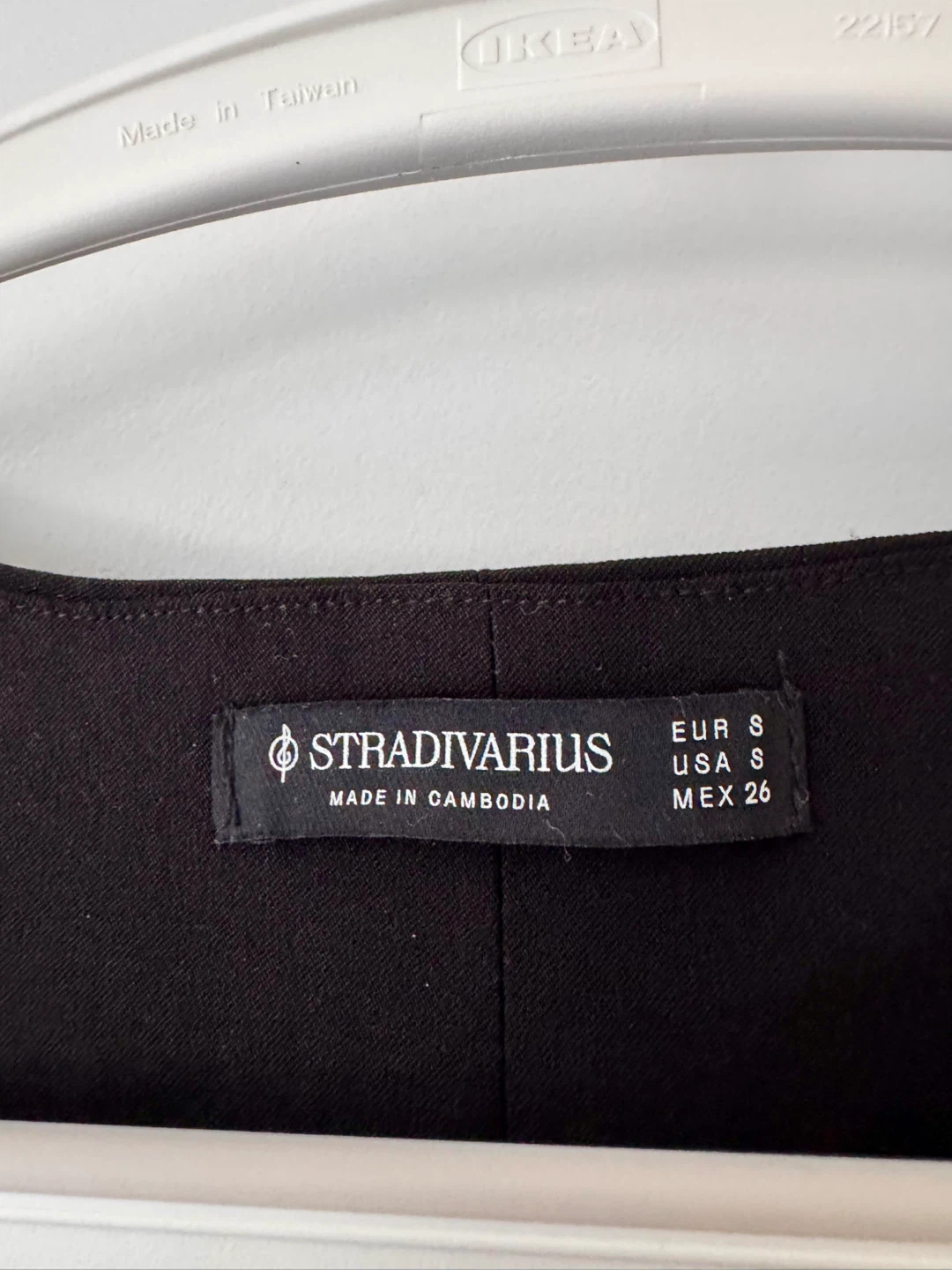 Stradivarius Black Sleeveless Peplum Top - photo 3