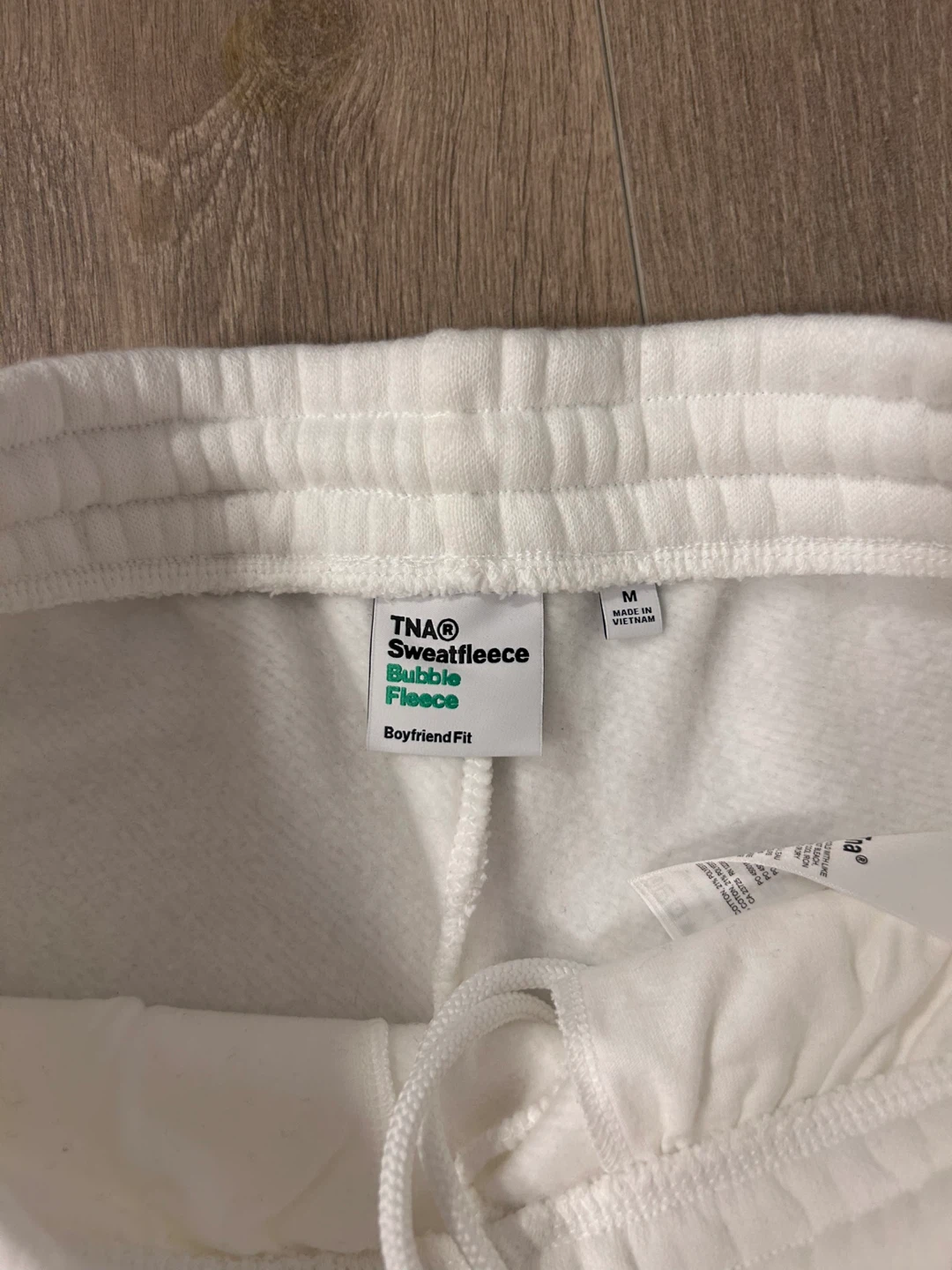 TNA Sweatfleece Bubble Fleece Boyfriend Fit Joggers White Size M - photo 2