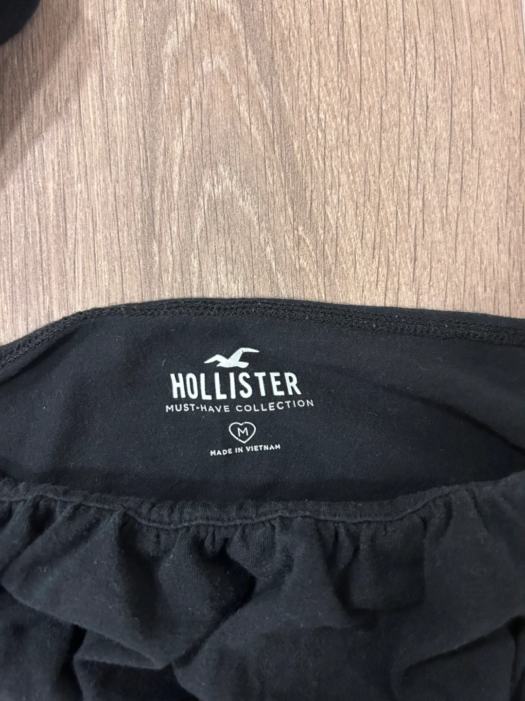 Hollister Black Puff Sleeve Ruched Crop Top - photo 2