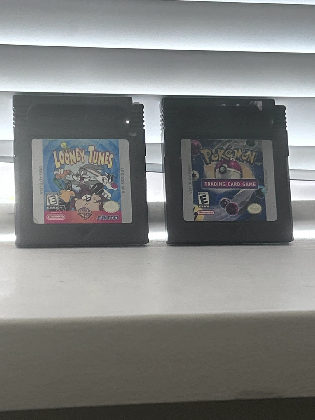Nintendo Game Boy Looney Tunes & Pokémon Trading Card Game Lot