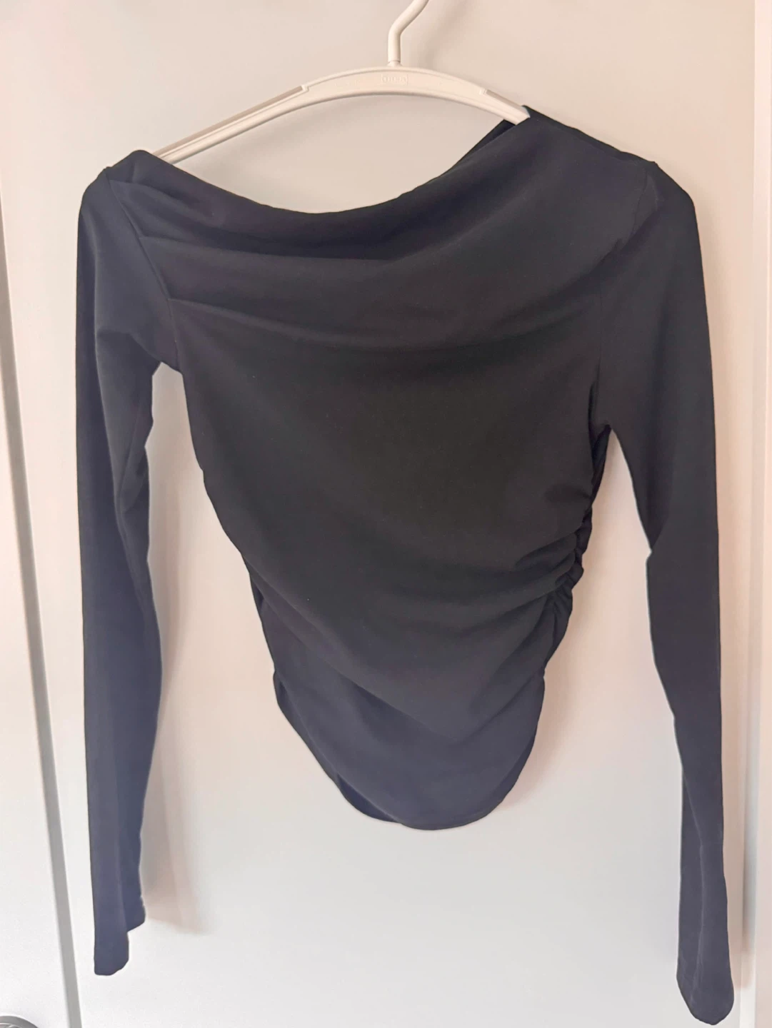 Black Ruched Long Sleeve Top