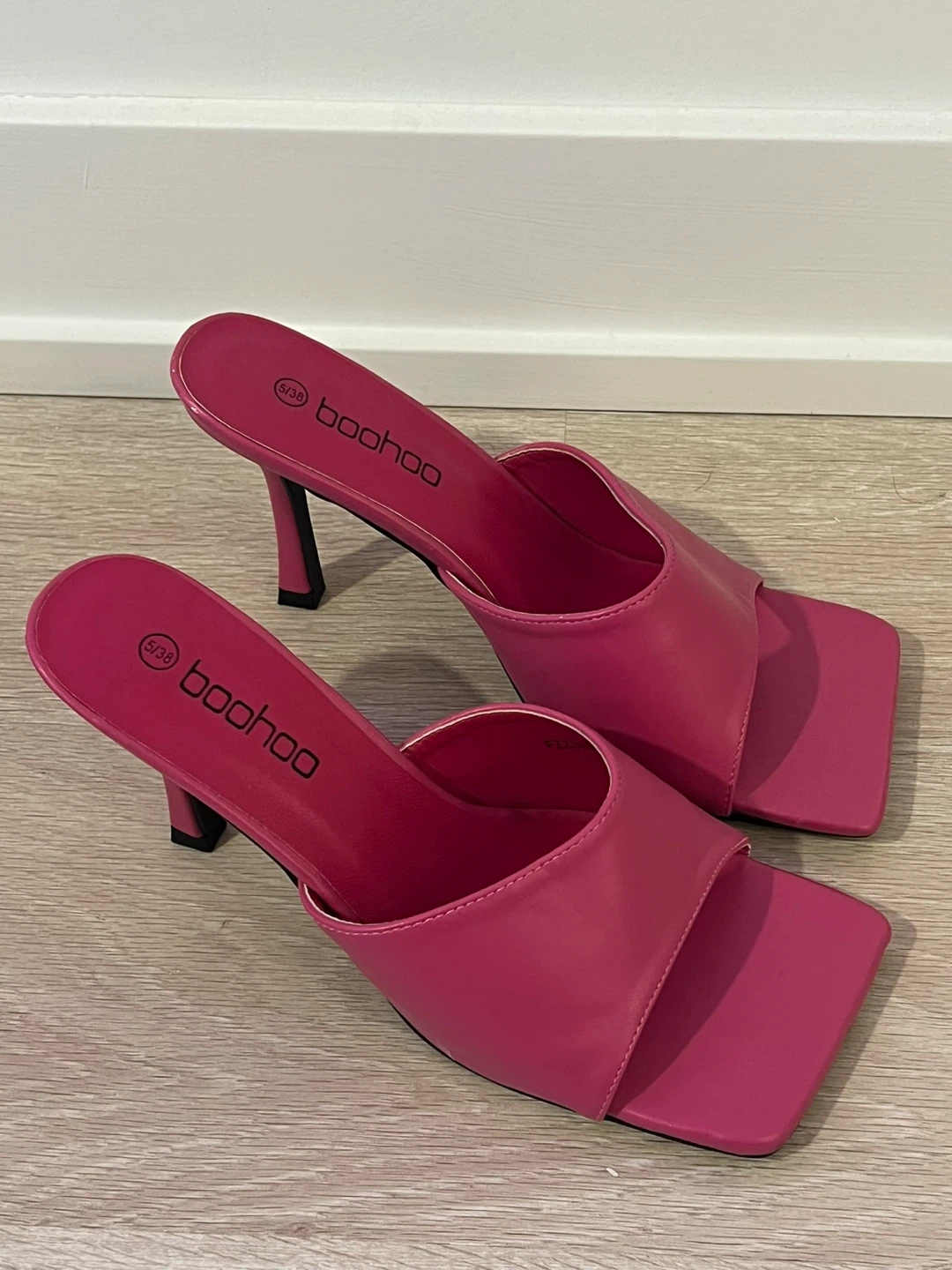 Boohoo Women's Pink Heeled Mules Size 5 (38) - photo 4