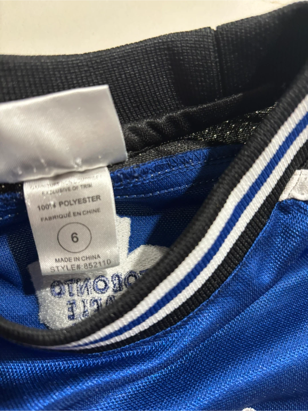 Majestic Toronto Maple Leafs Childs Jersey Size 6 - photo 3