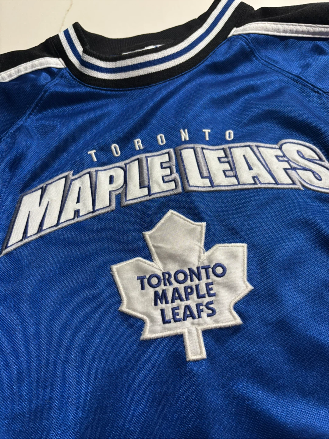Majestic Toronto Maple Leafs Childs Jersey Size 6 - photo 2