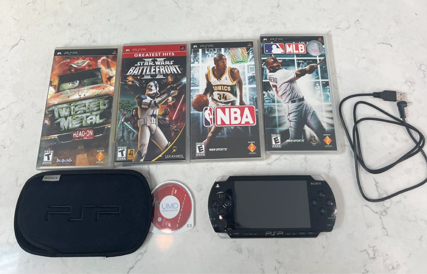 Sony PSP Gaming Console with 5 Games and Case - photo 2