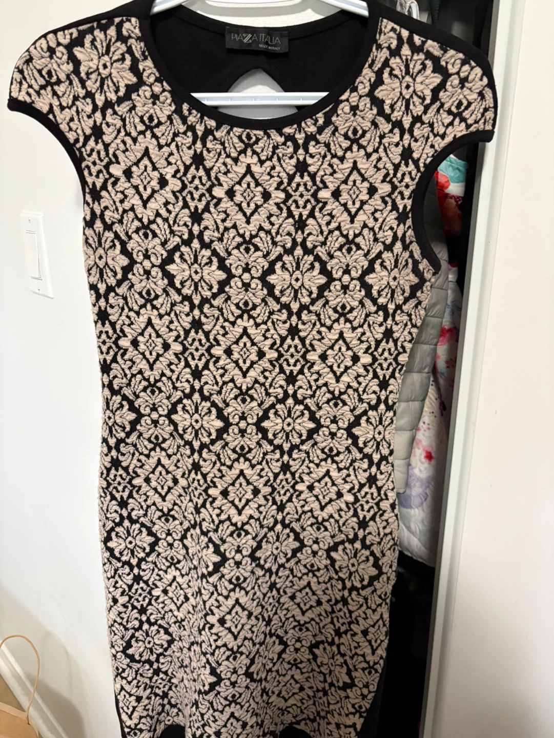 Waza Italia Black & Beige Patterned Dress
