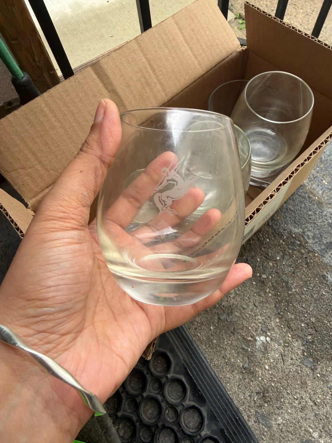 Set of 5 Stemless Wine Glasses with Etched Design