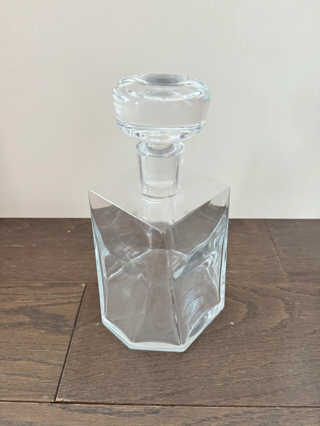 Glass Decanter with Stopper