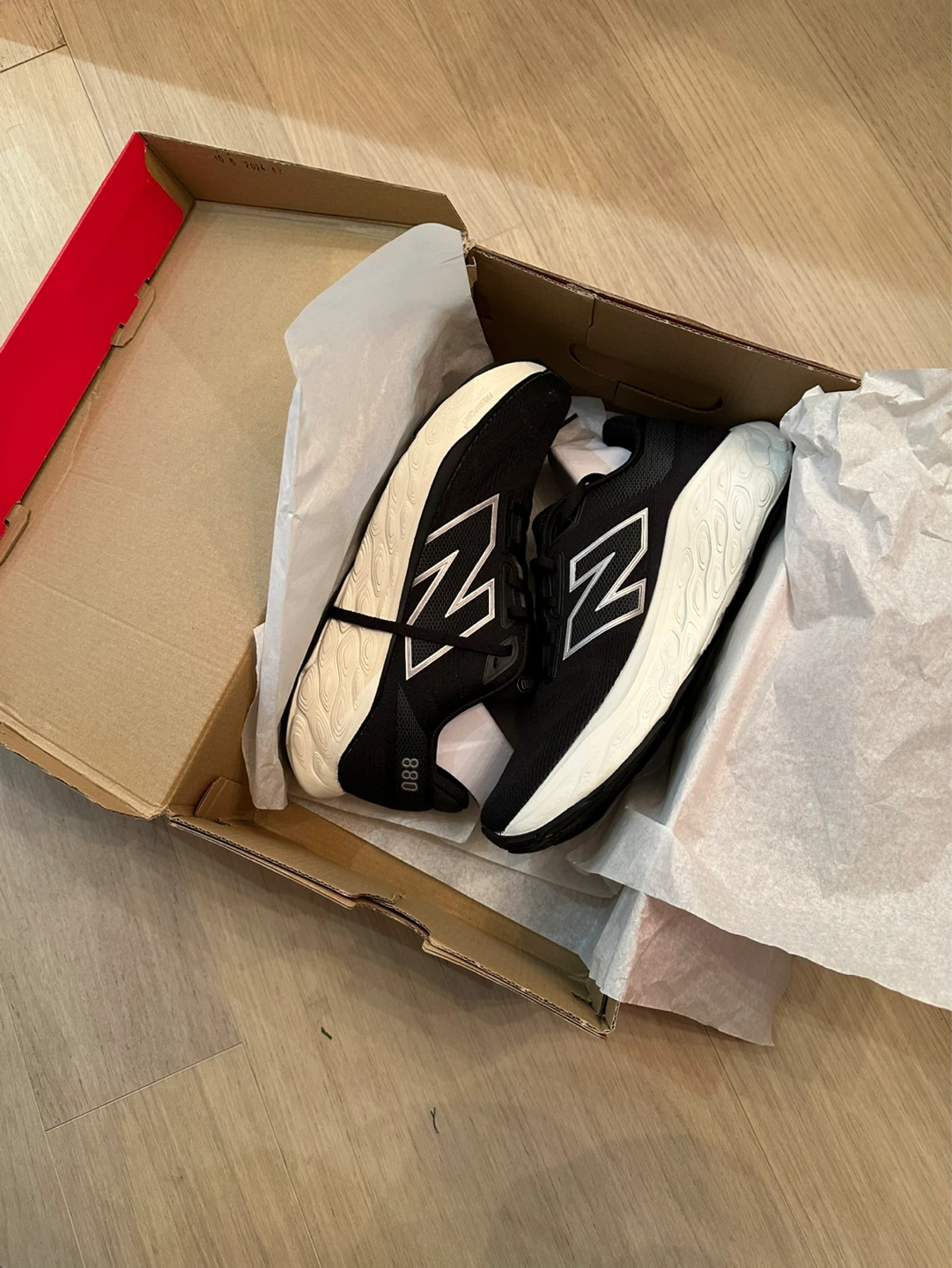 New Balance Fresh Foam X 880 v14 size 9.5 narrow - photo 4