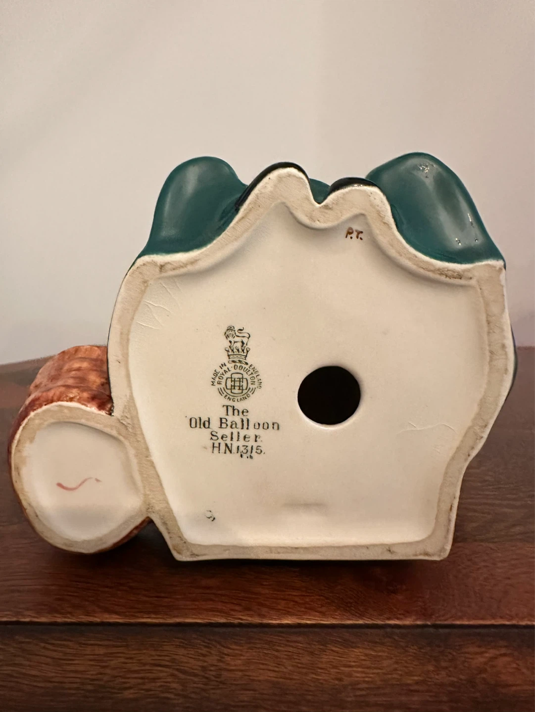 Royal Doulton Ballon Man and Old Balloon Seller Set - photo 2