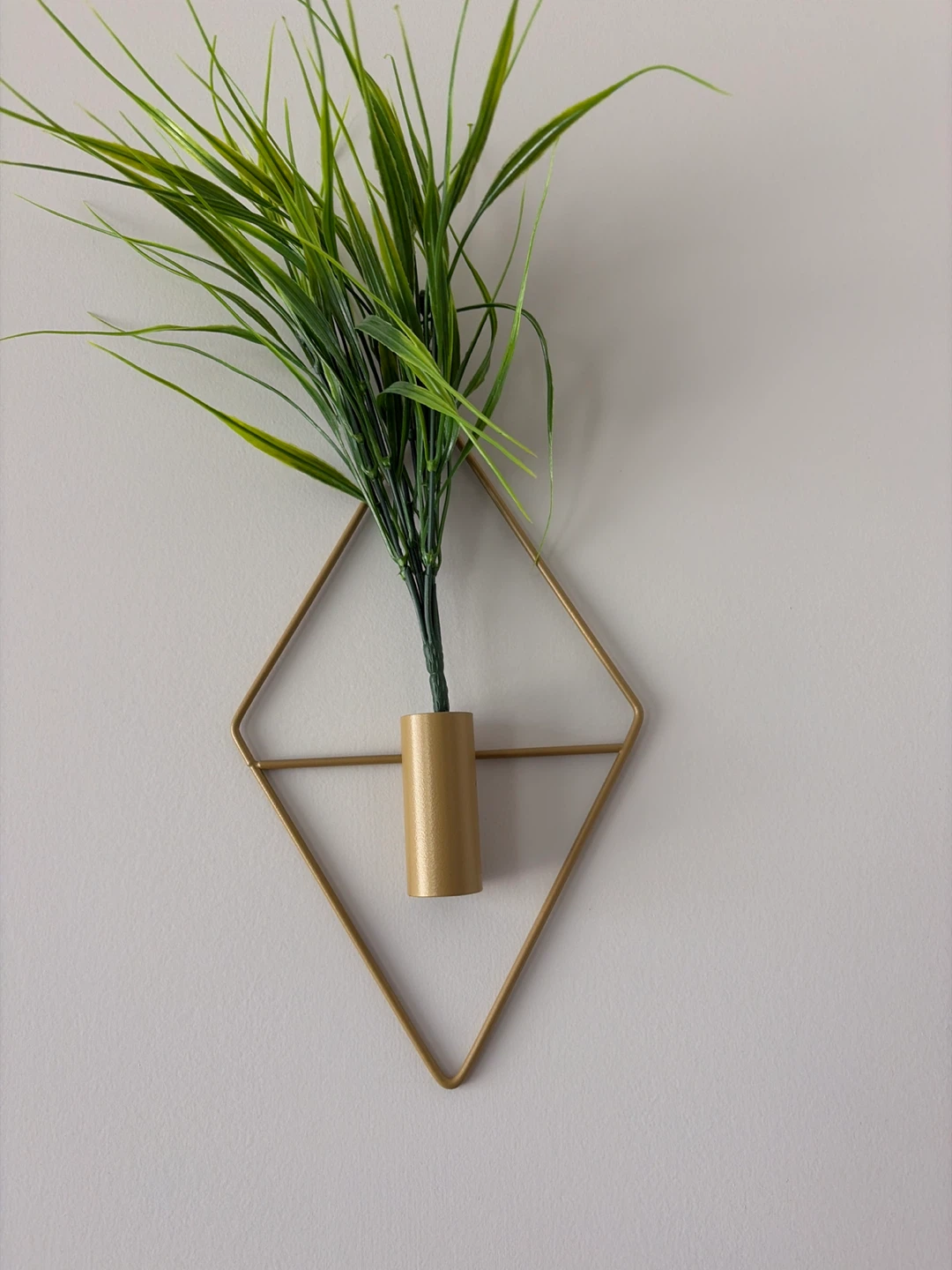 Gold Metal Diamond Wall Sconce with Faux Grass Plant (Set of 2) - photo 2