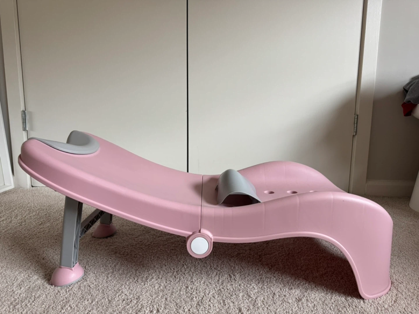 Adjustable Kids Shampoo Chair - photo 2