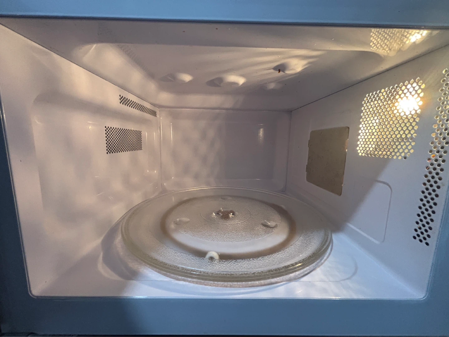 Hamilton Beach Microwave Oven - photo 4