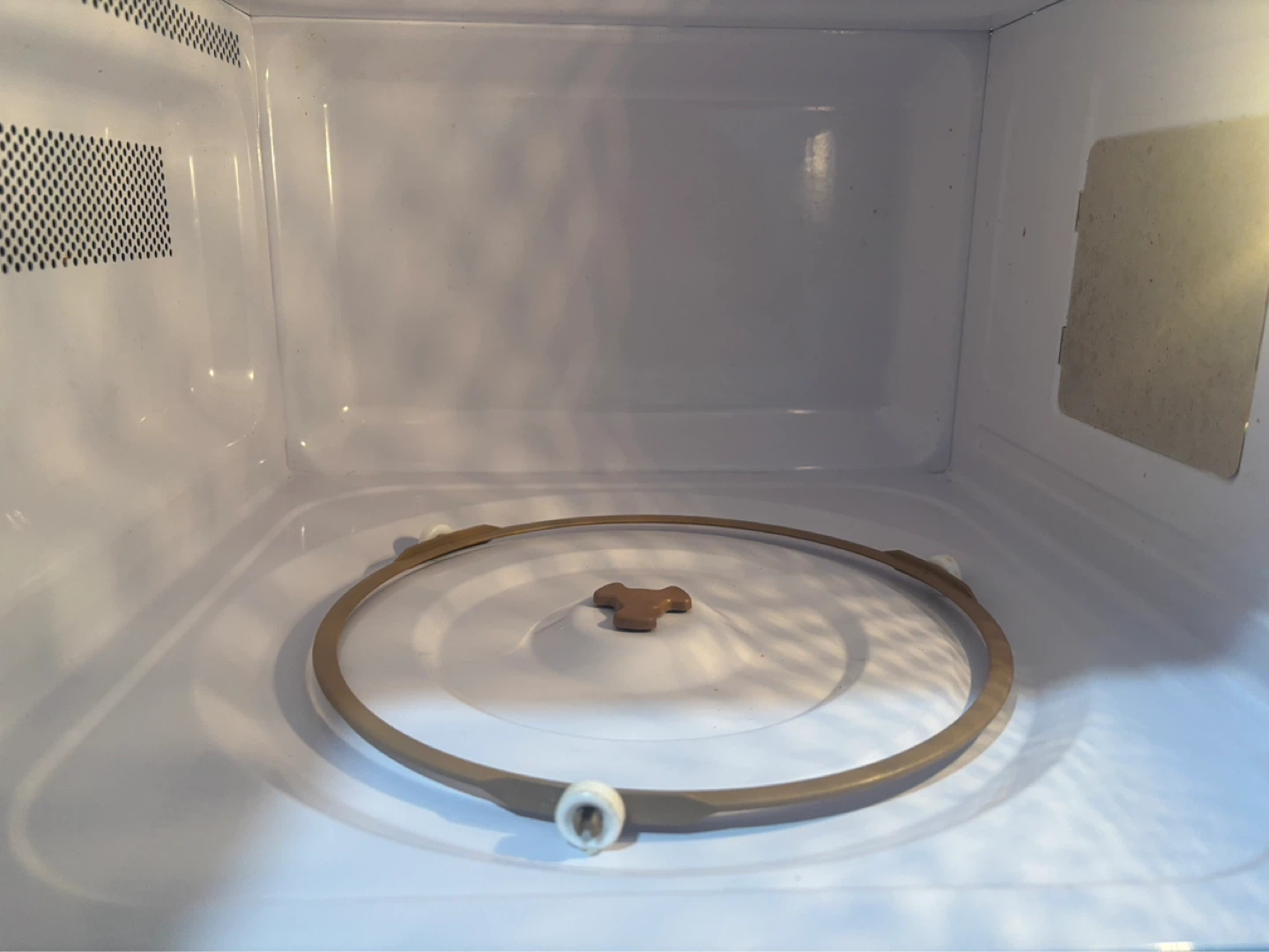 Hamilton Beach Microwave Oven - photo 2