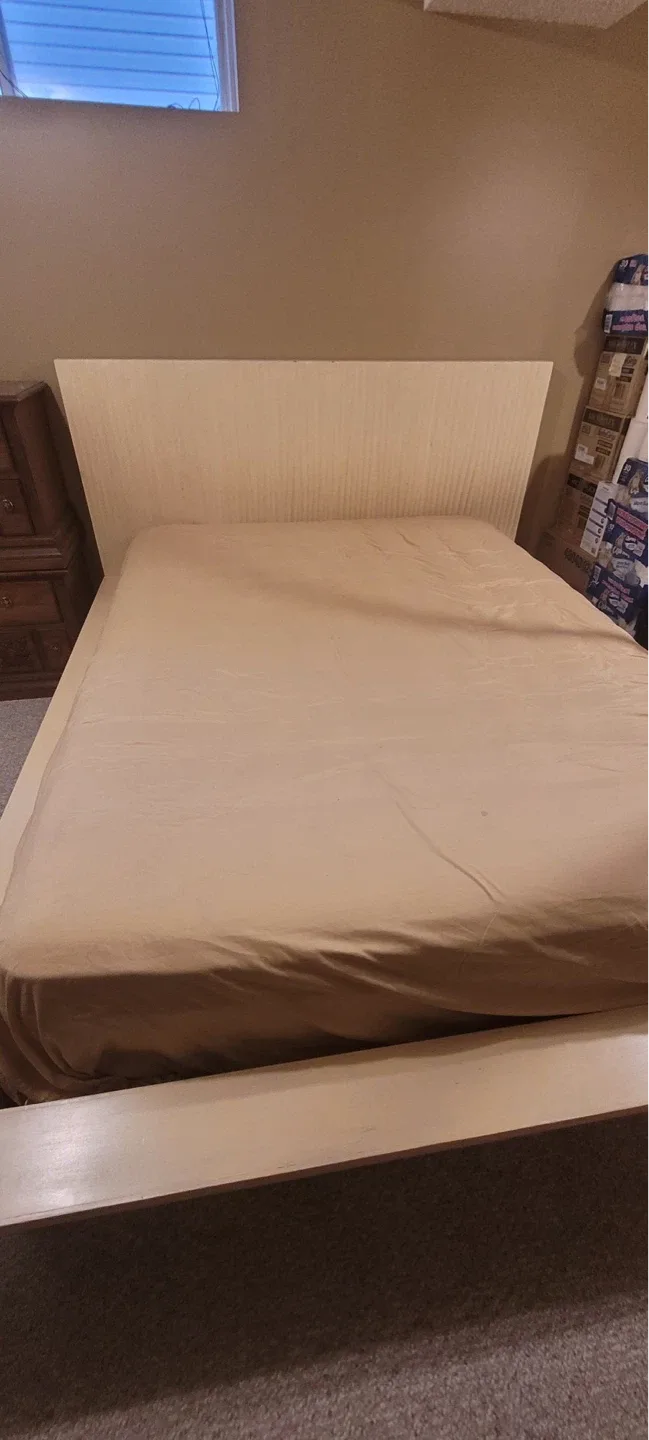 King size Bed - photo 2