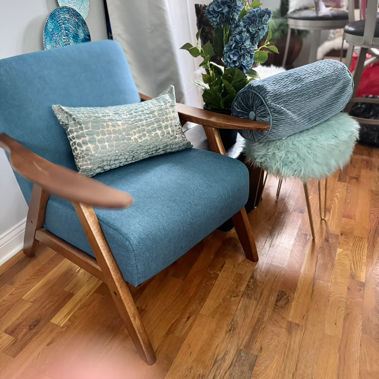 Walnut Wood Retro Blue Accent Chair - photo 2