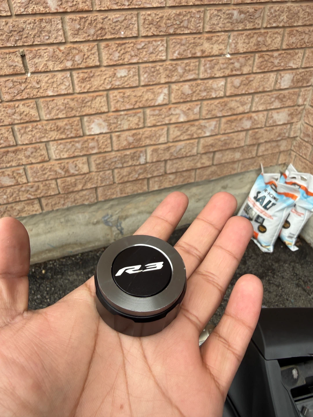 Yamaha R3 Oil Cap