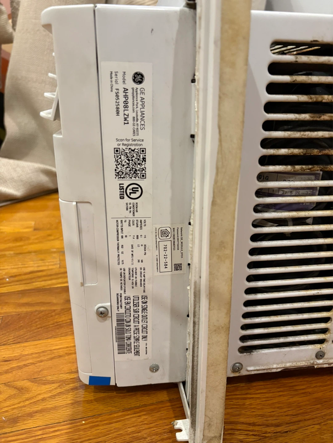 GE 8,000 BTU Smart Window Air Conditioner - photo 2