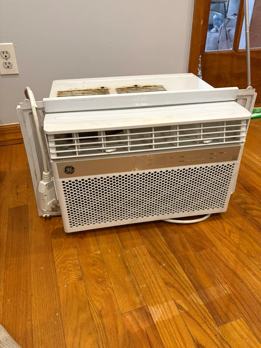 GE 8,000 BTU Smart Window Air Conditioner