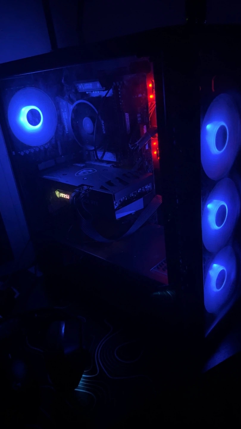 MSI Gaming PC Case with RGB Fans - photo 4
