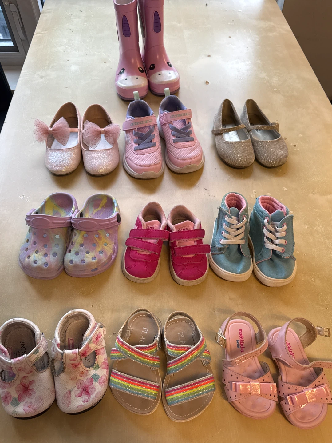Girls Shoe Bundle (4$ each)
