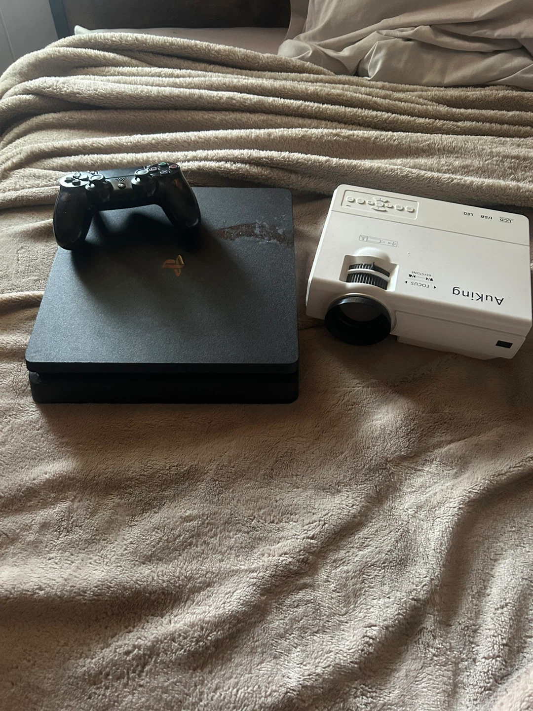 Sony PlayStation 4 Slim Console with projector bundle
