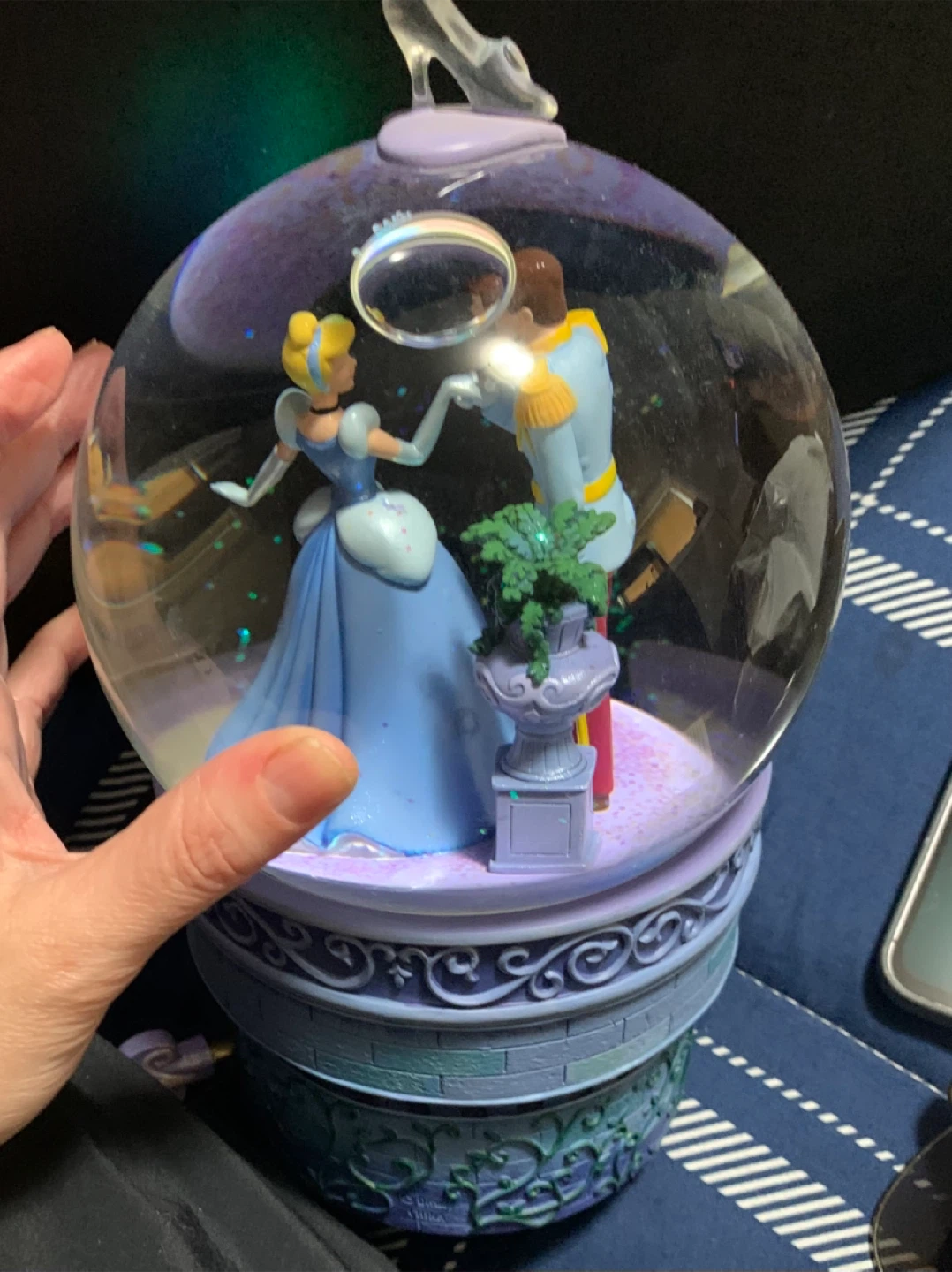 $50 Cinderella globe - photo 2