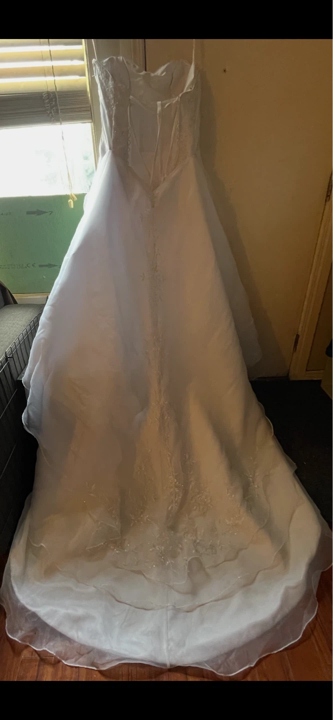 Strapless wedding dress - photo 4