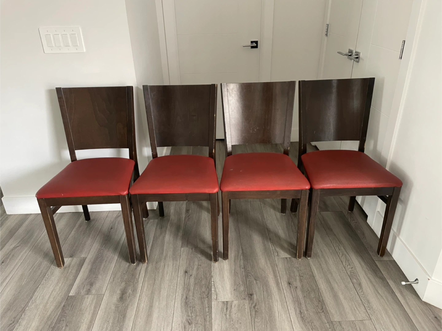 4 Dining Chairs