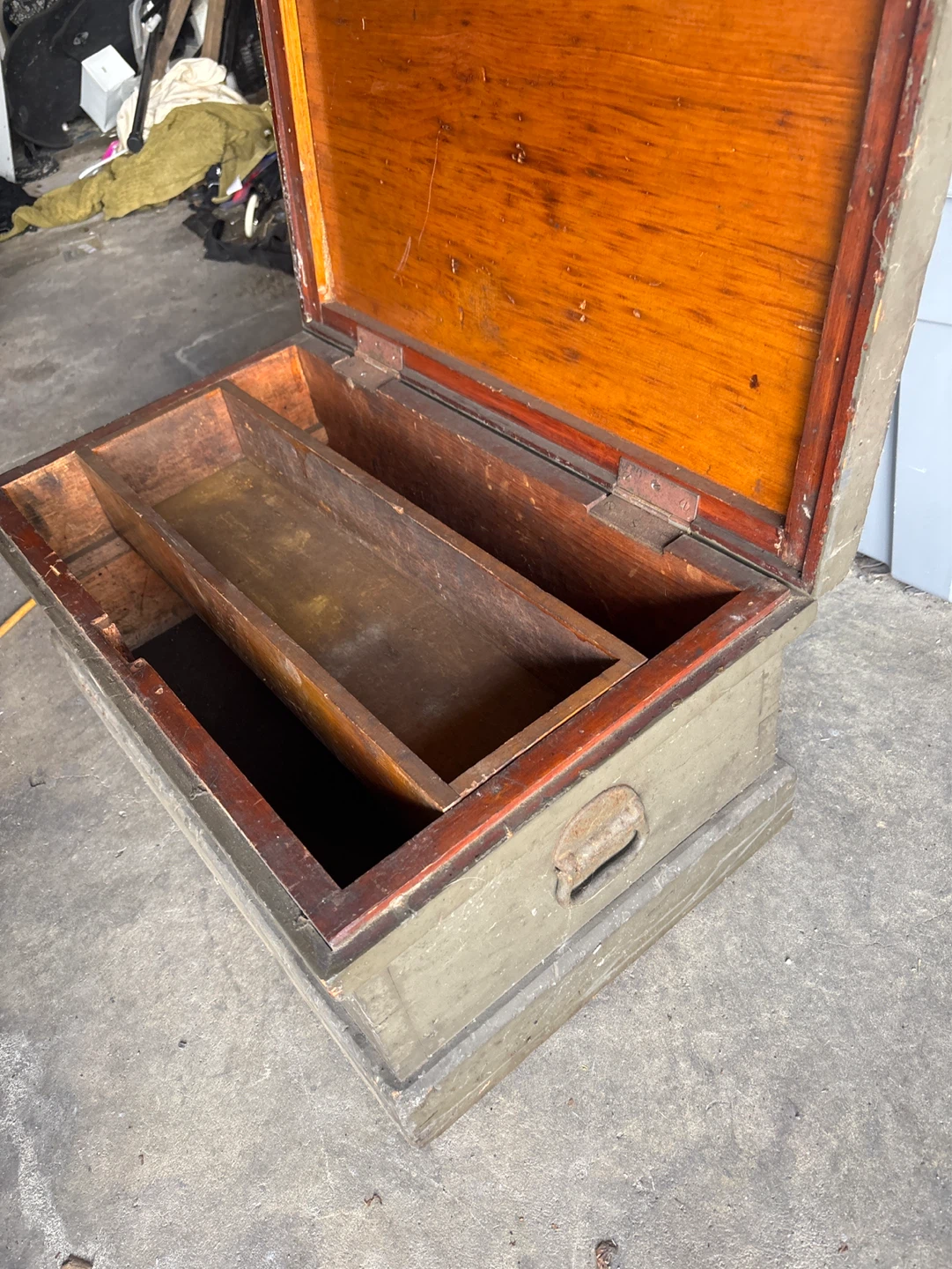 Vintage Wooden Tool Chest with Tray - photo 3