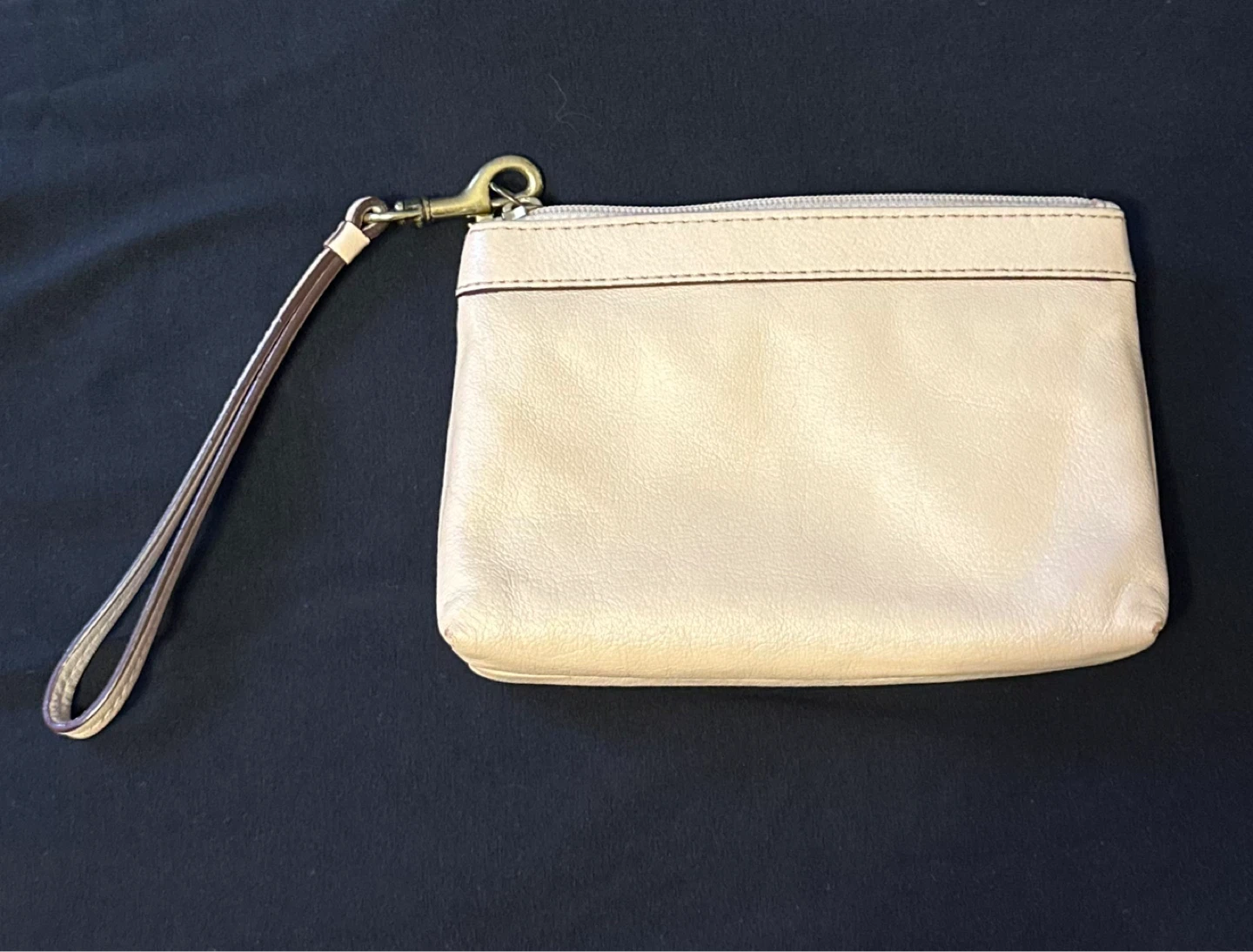 Coach Wristlet Beige Leather Clutch Purse - photo 2