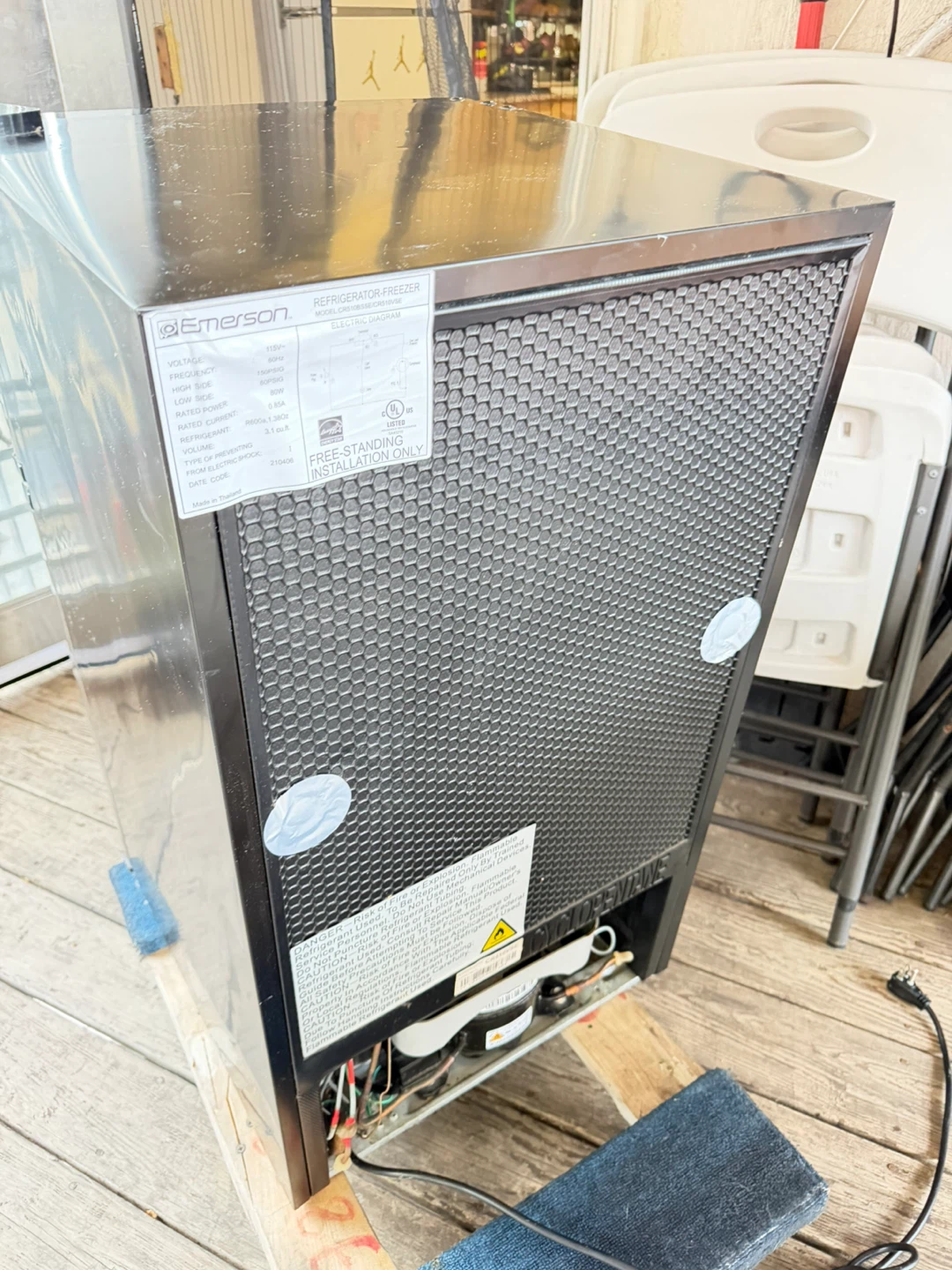 Emerson Refrigerator Freezer - photo 2