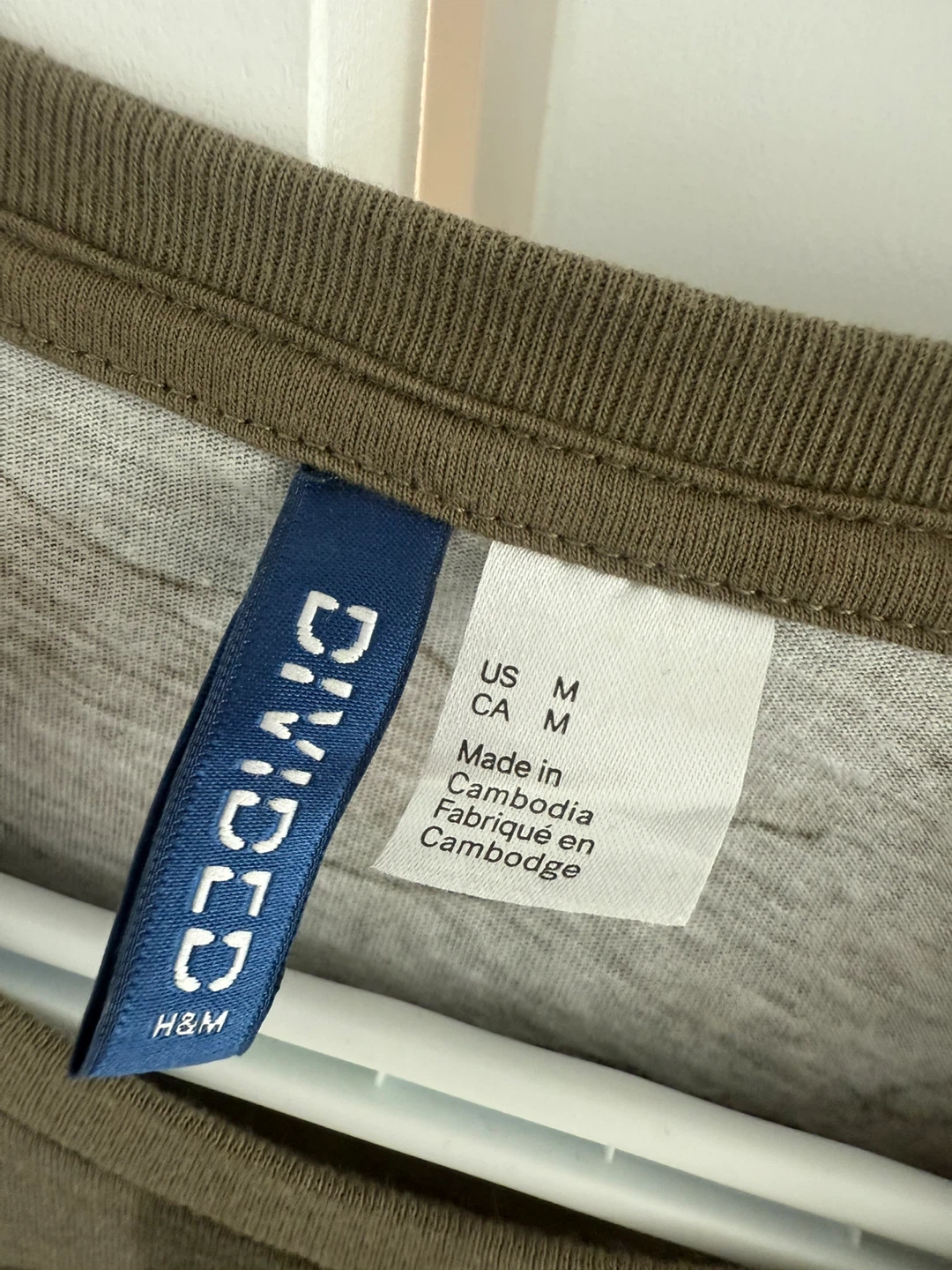 H&M Divided Camo Pocket T-Shirt - Men's Medium - photo 2