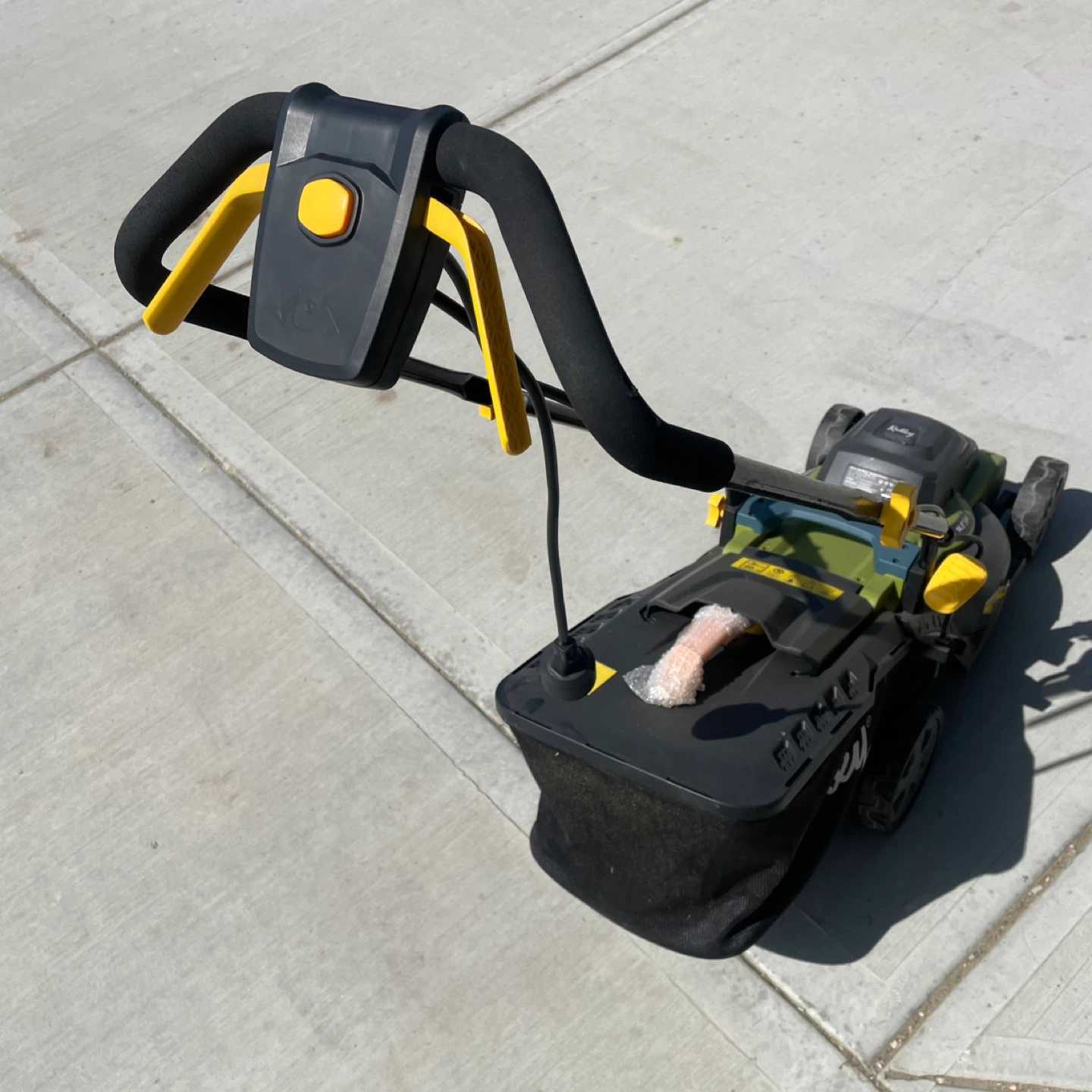 Electric Lawn Mower - photo 2